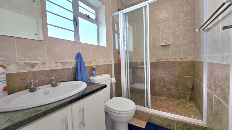 3 Bedroom Property for Sale in Franskraal Western Cape